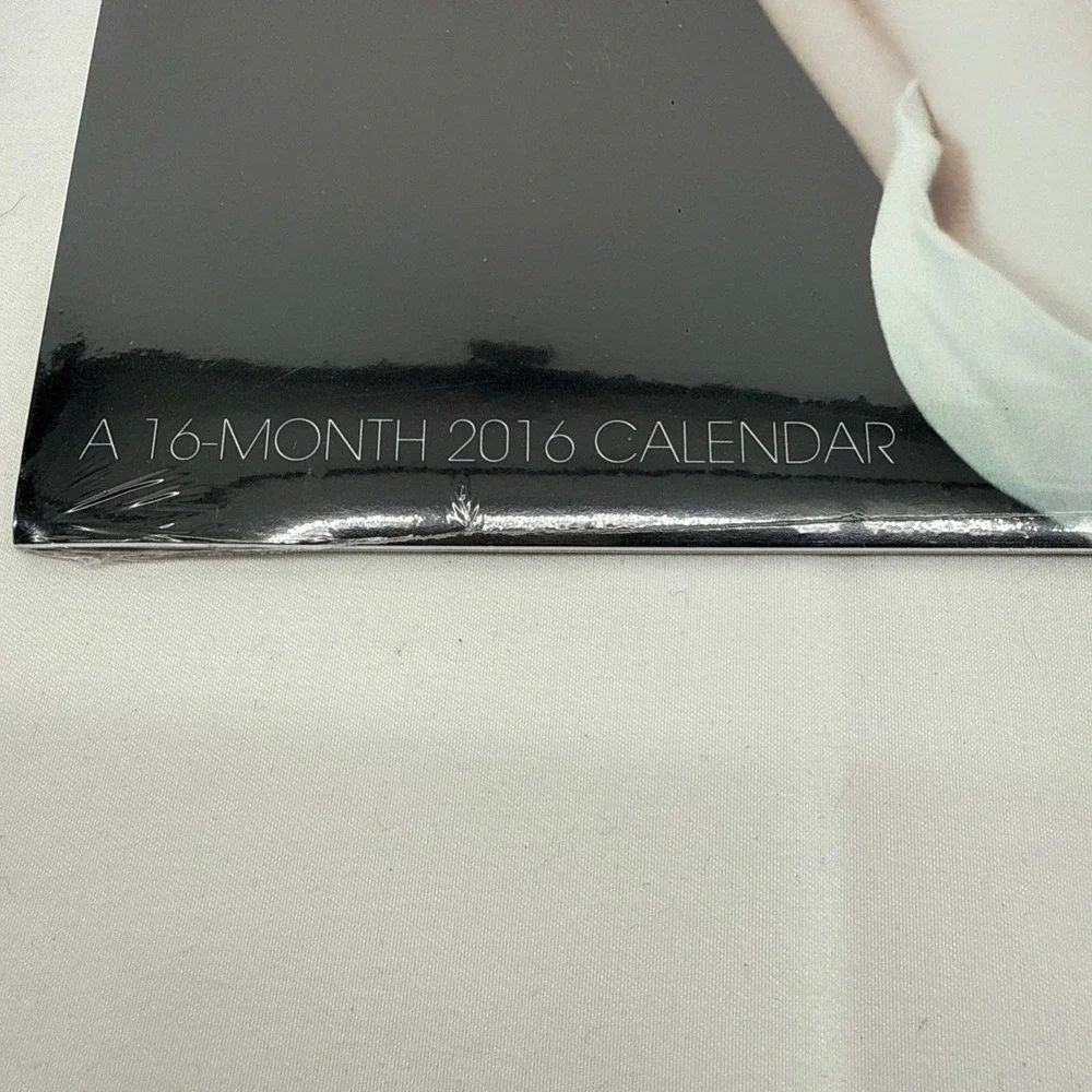 Brand new 2016 16 month Marilyn Monroe calendar still wrapped